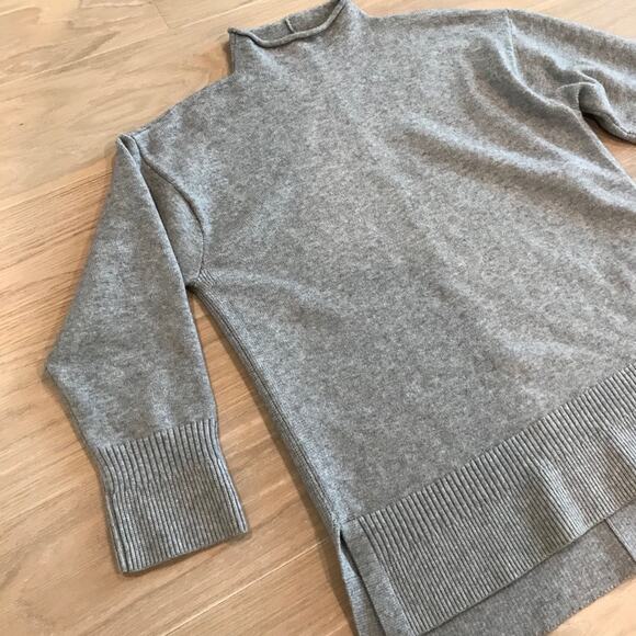 Urban Outfitters Oversized Mock Neck Long Sleeve Sweater XL Gray - Picture 2 of 5
